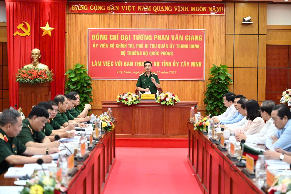 Đại tướng Phan Văn Giang: Tây Ninh phát triển kinh tế gắn liền với nhiệm vụ quốc phòng, an ninh